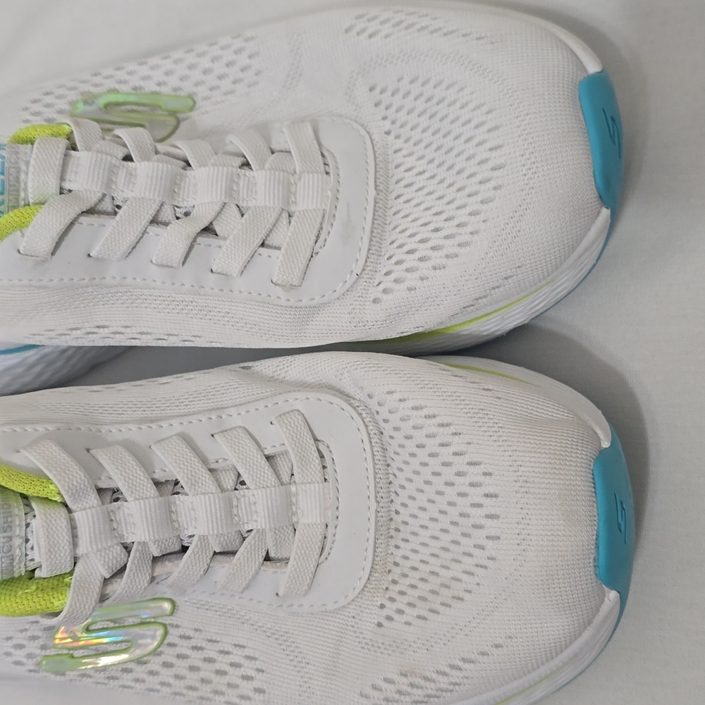 Skechers Slip On, 6.5 - Picture 2 of 6